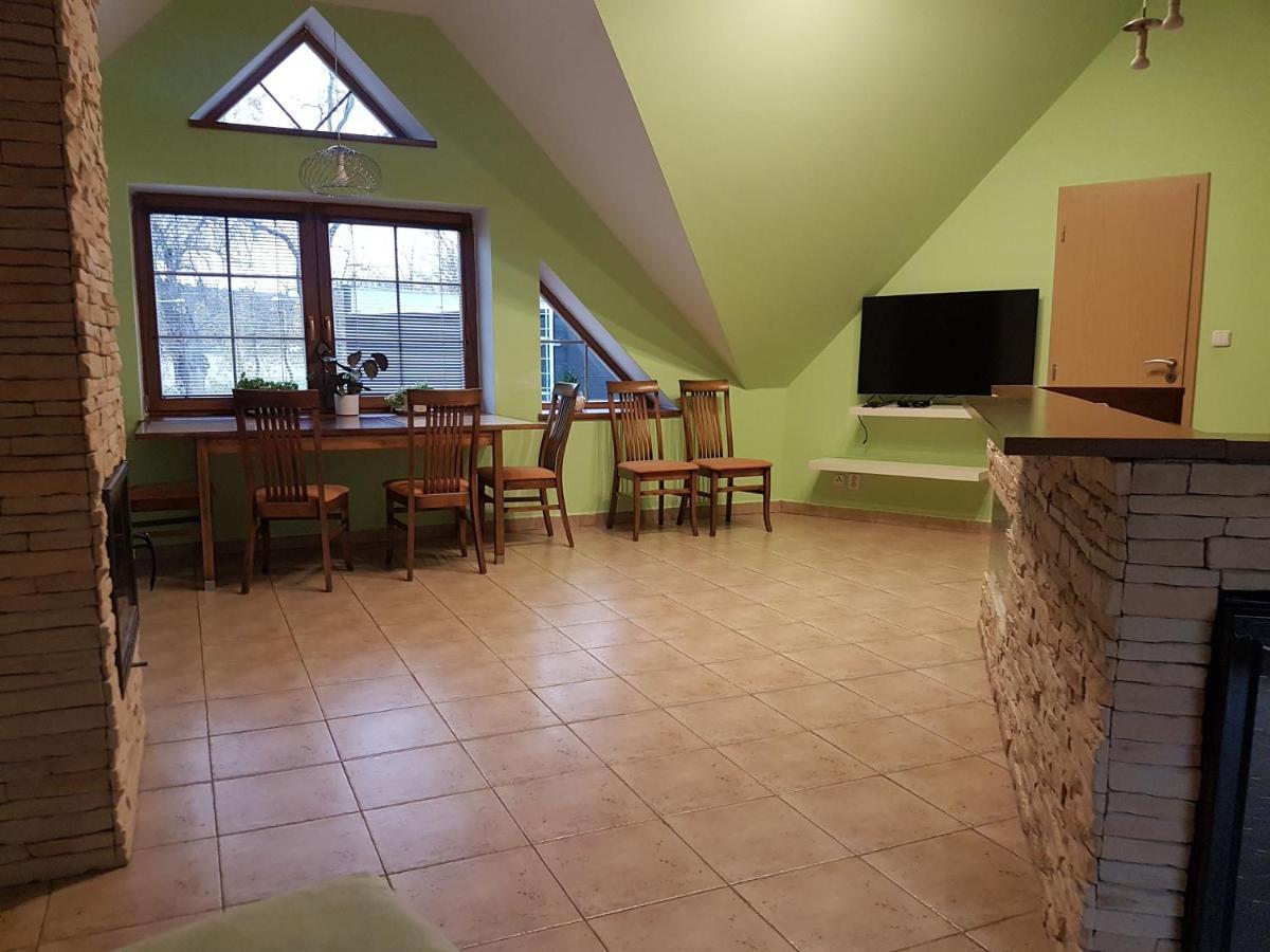 Apartman V Aleji Slavkov u Brna Exteriör bild